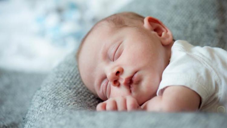 Yenidoğan bebeklerde sarılık hastalığı nasıl geçer