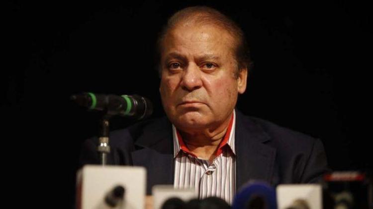 Hapis cezası alan eski başbakan Şerif Pakistana dönüyor