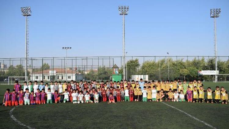 15 Temmuz şehitleri anısına futbol turnuvası