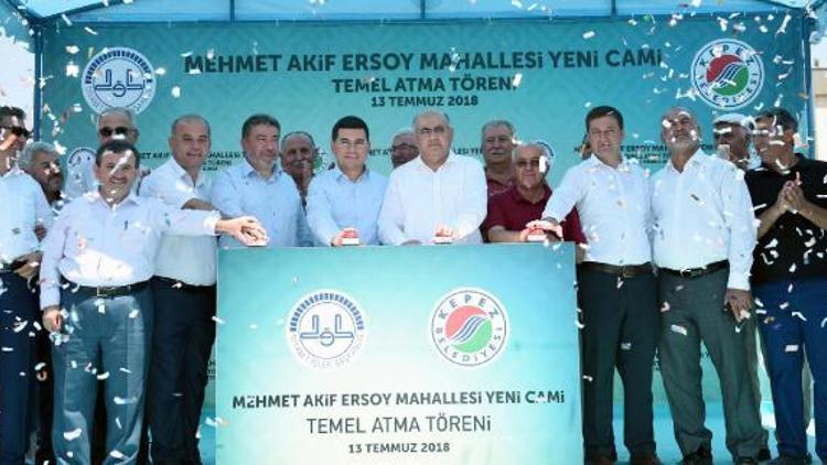 Yeni Caminin temelleri atıldı