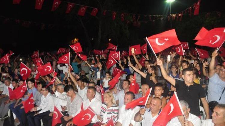 Antalyada Milli Birlik Yürüyüşü (2)