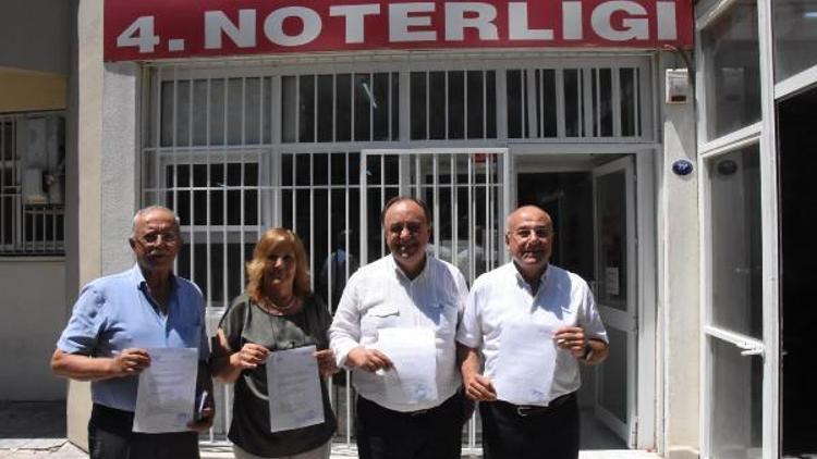 İzmirde CHPli delegeler, olağanüstü kurultay için imza verdi