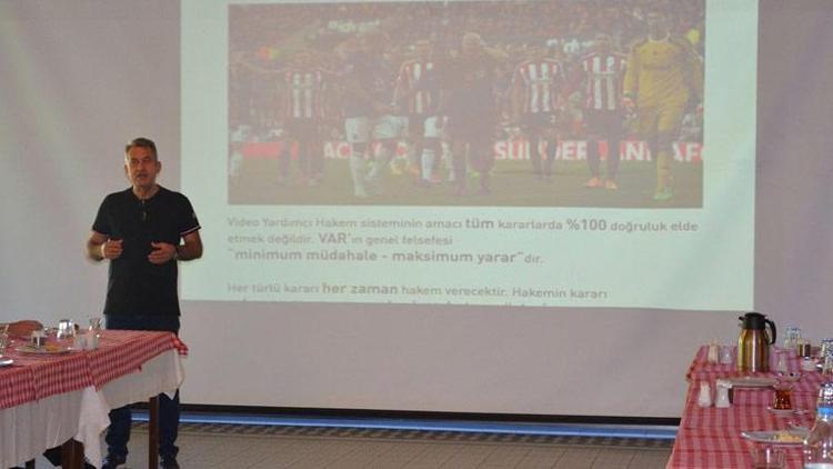 Sivassporda futbolculara VAR eğitimi verildi