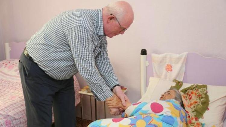 Başkan Kazım Kurt 85 yaşındaki Alzheimer hastasını ziyaret etti