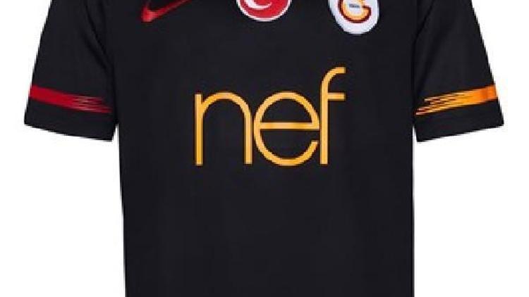 Galatasaray, 2018-2019 dış saha formasını tanıttı