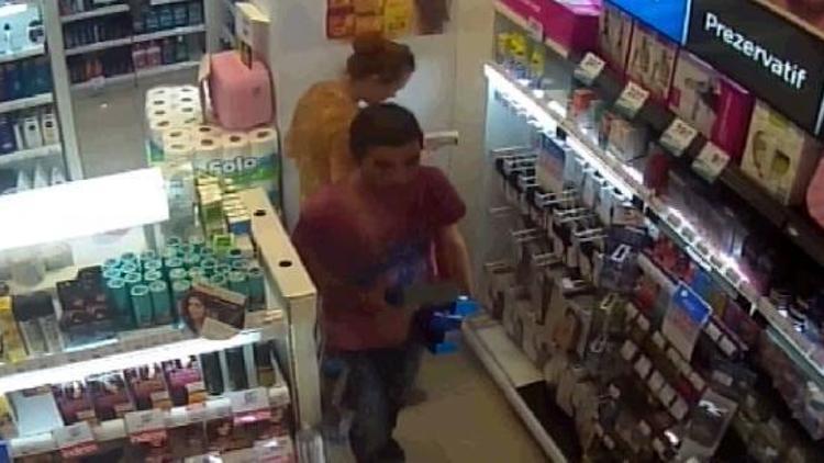 Parfüm hırsızı, kameradan yakalandı