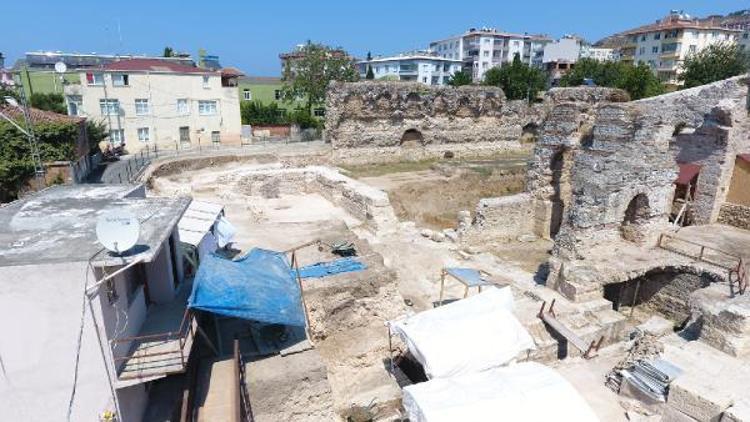 Sinopta Balatlar yapı topluluğu kazısı 9 yıldır devam ediyor