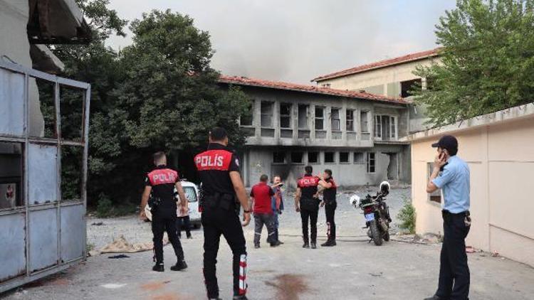 (Geniş haber) Zeytinburnunda fabrika yangını