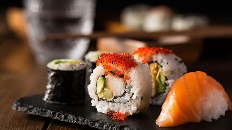 Sushi (Suşi) nasıl yapılır Evde kolay Sushi tarifi