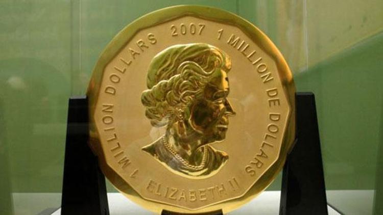 Almanyada müzeden 100 kiloluk altını çalan aileye operasyon