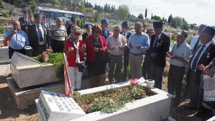 Ayvalıkta, Kıbrıs Barış Harekatının yıldönümü anıldı