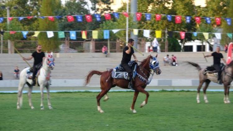 Bursada, 3üncü Türk Dünyası Ata Sporları Şenliği başladı