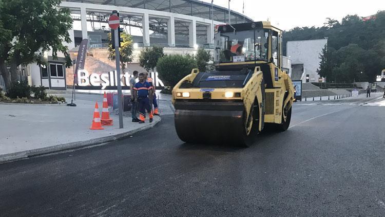 Dolmabahçede çöken yol onarıldı