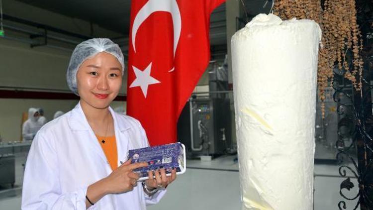 Çinli Yang Tao, Türk bayrağı ile dondurma satışını yüzde 100 artırdı