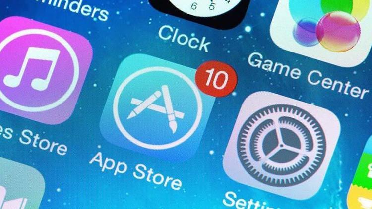 App Store 10uncu yılı şerefine kullanıcılarını geçmişe götürüyor