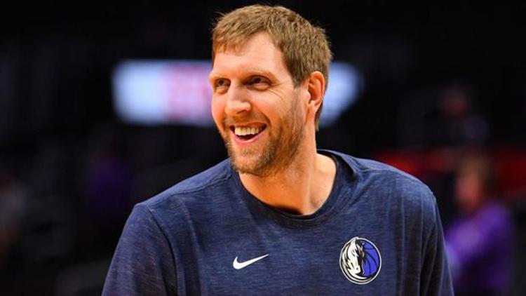 Nowitzki NBA tarihine geçti Rekor...