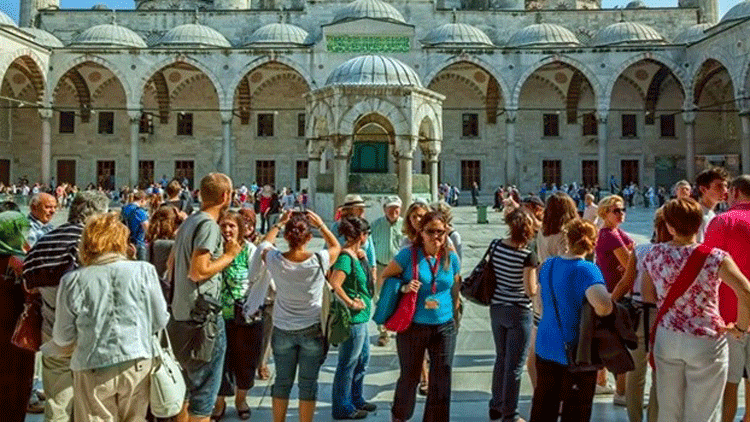 İstanbul’a gelen turist sayısı ilk 5 ayda yüzde 50 arttı