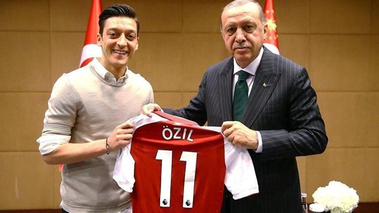 Faruk Hadzibegic: Mesut Özil kararında haklı