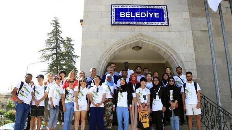 Türkçe öğrenen 26 misafir öğrenci, Nevşehir Belediyesini ziyaret etti