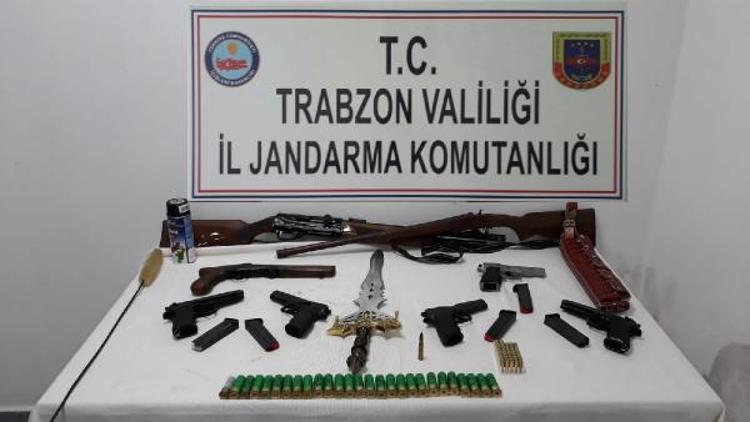 Trabzonda internetten silah satışına 2 tutuklama
