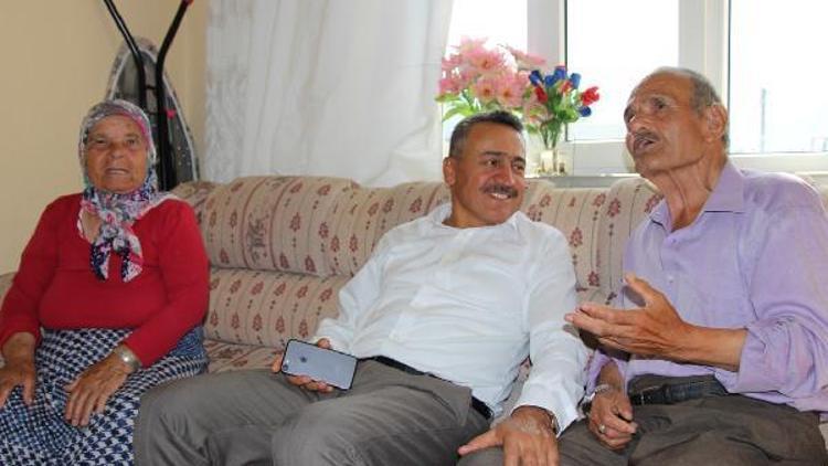 Seydişehir Belediye Başkanı, hasta ve yaşlıları evinde ziyaret etti