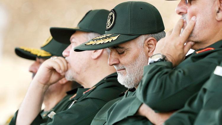 İranlı komutandan Trump’a: Ruhani’yi değil beni tehdit et
