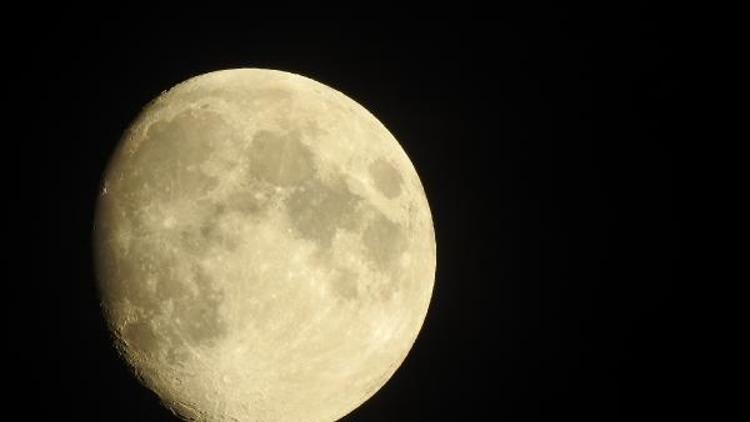 Kanlı ay  öncesi son iki günde çekilen ay fotoğrafları