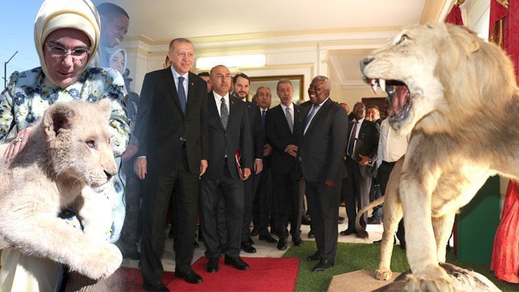 Cumhurbaşkanı Erdoğandan Zambiya’da önemli açıklamalar
