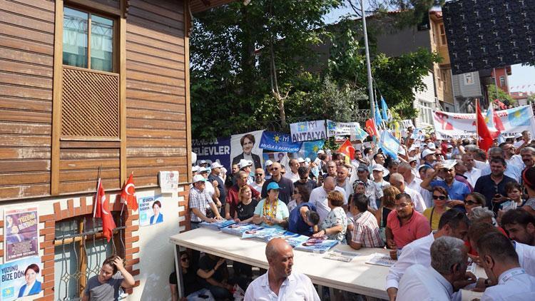 Akşener’in evi önü... Parti teşkilatı ayağa kalktı