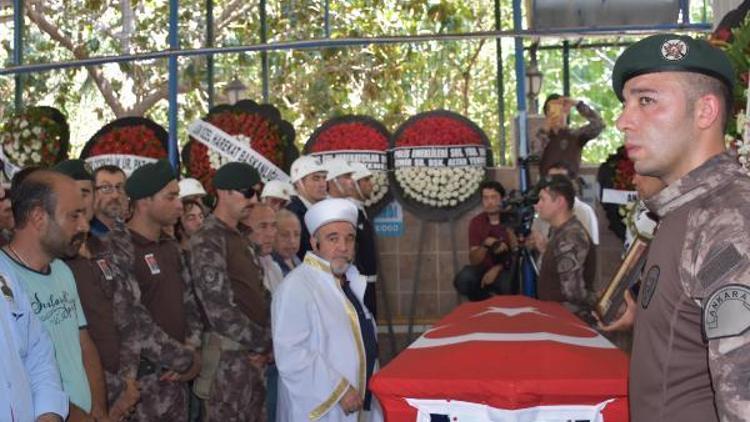 Şehit özel harekat polisi toprağa verildi