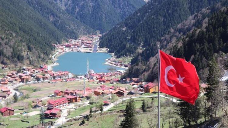 Doğu Karadenizde turizmciler, 9 günlük tatile sevindi