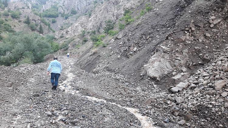 Maden ocağında mahsur kalan 4 işçi kurtarıldı