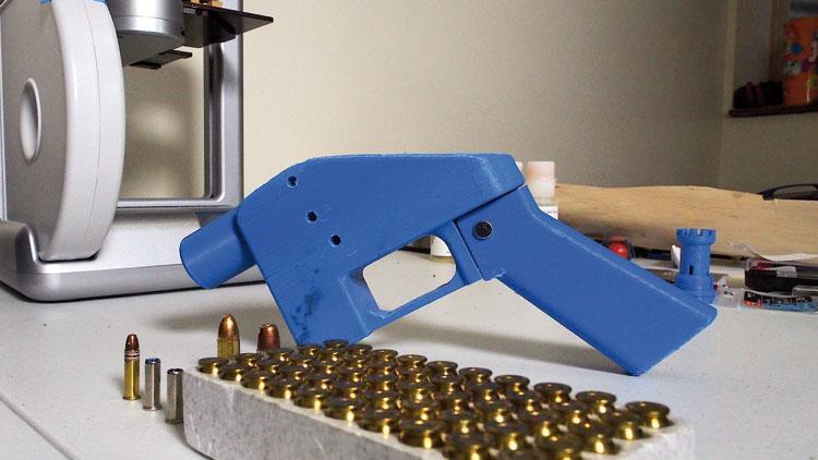 Yazıcıdan plastik tabanca ABD’yi böldü: Silahını kendin yap tartışması