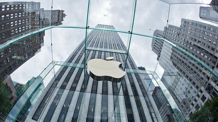 Apple, 1 trilyon doları geçen ilk şirket oldu