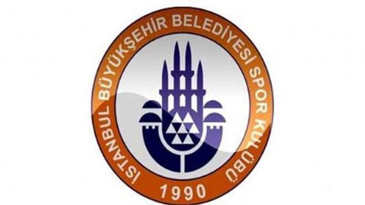 İstanbul Büyükşehir Belediyespor, üç oyuncuyla sözleşme imzaladı