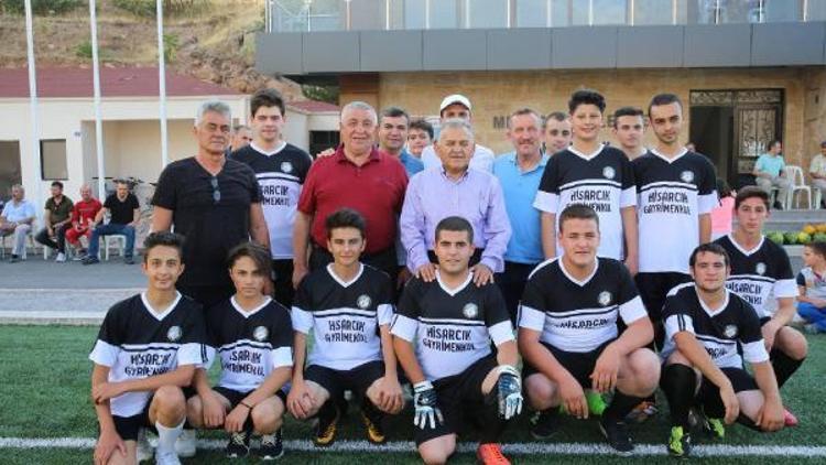 Başkan Büyükkılıç, Hisarcıklı futbolseverlerle buluştu