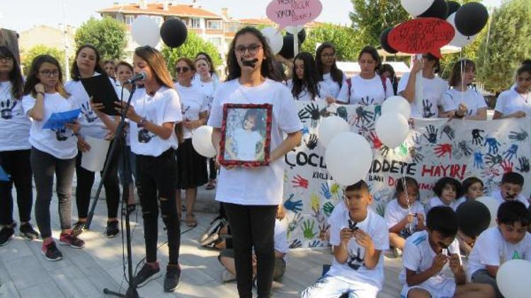 Çocuğa şiddete dur demek için yürüyüş yapıldı