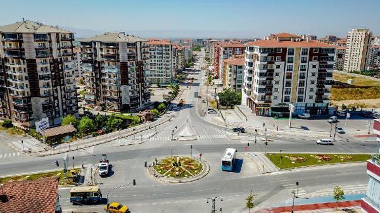 Gülay Caddesinde çalışmalara devam