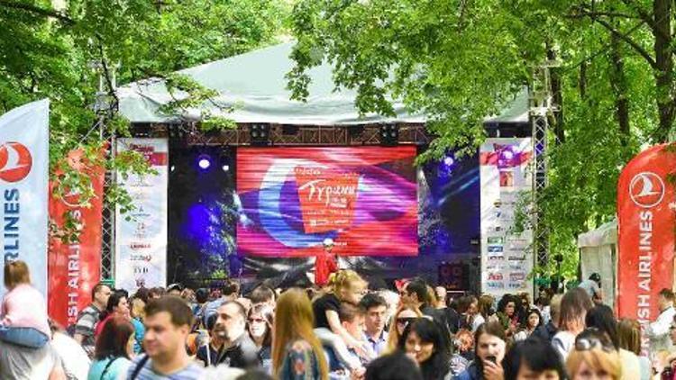 Turizm Bakanı Ersoy, Moskovadaki Türkiye Festivaline katılacak