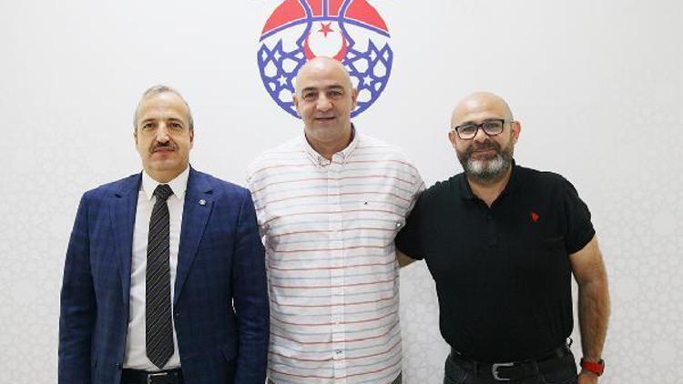 Selçuk Basketbolda Cengiz Karadağ dönemi