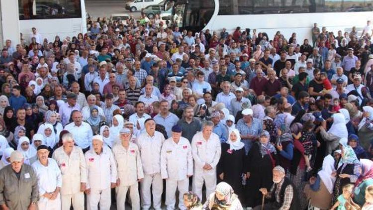 Burdurda hacı adayları uğurlandı