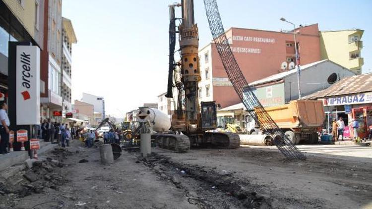 Ağrının ilk alt geçidi yapılıyor