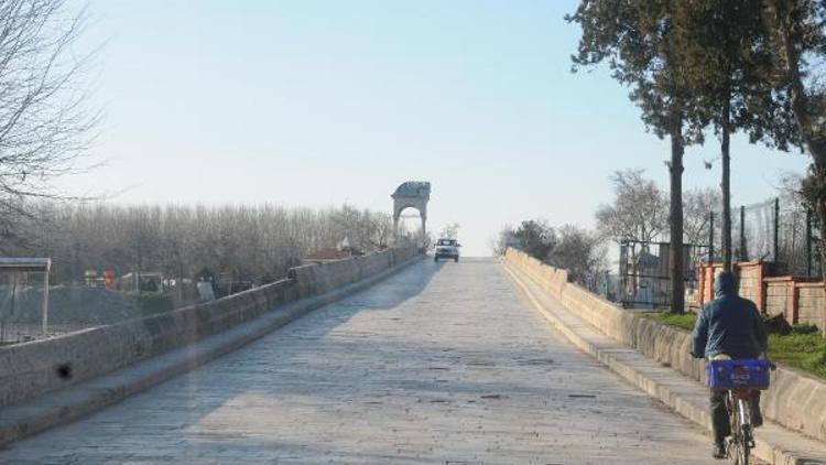 Edirnede tarihi köprüler onarıma alınıyor