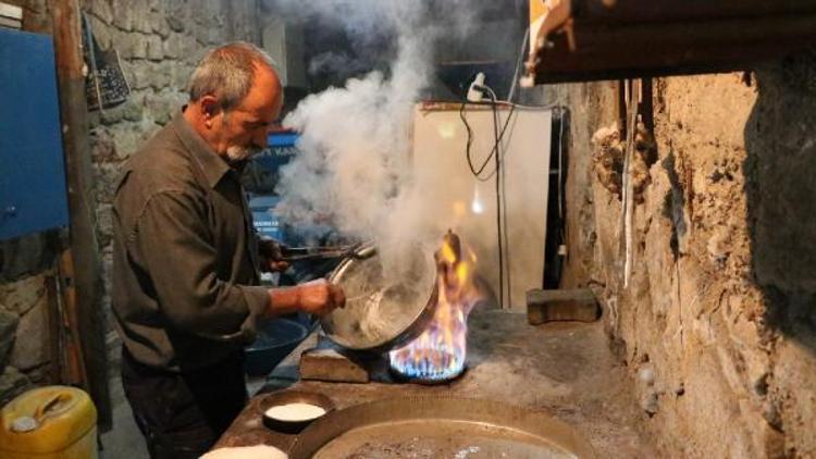 63 yıldır kalaycılık yapıyor