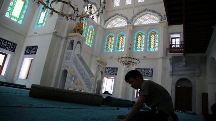 Teneke Camii’den Cumhuriyet Tarihi’nin ilk Taş Camii’sine