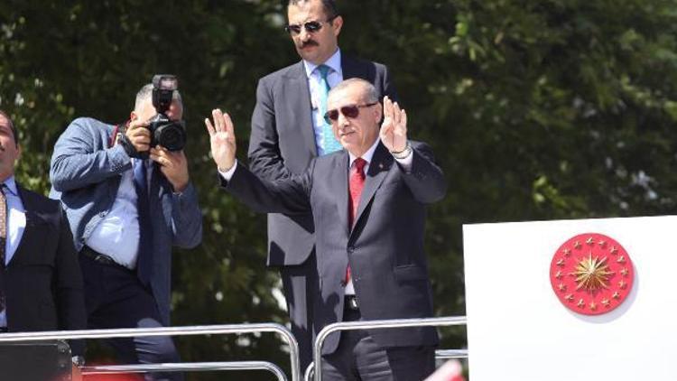 Cumhurbaşkanı Erdoğan, Orduda sel bölgesinde incelemelerde bulundu (2)