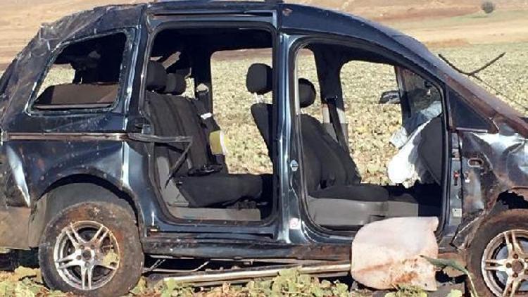 Hafif ticari araç devrildi: 2 kardeş öldü, 2 yaralı