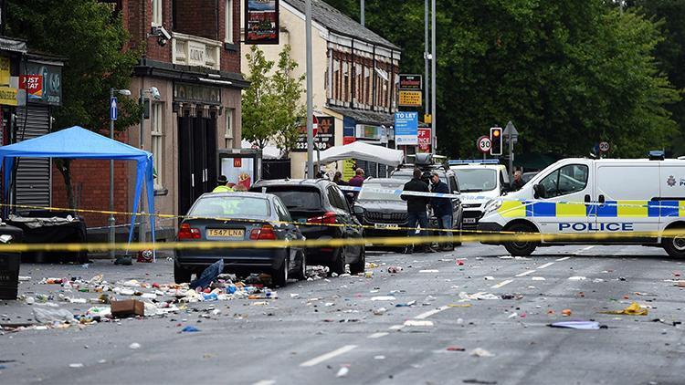Manchester’da silahlı saldırı