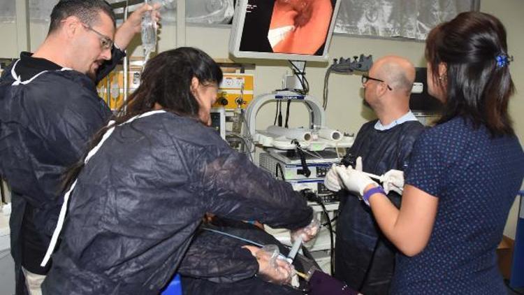 Akalazya hastaları İzmirde ameliyatsız şifa buluyor