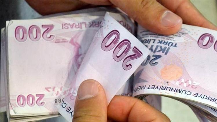 Bütçe temmuzda 1.1 milyar lira fazla verdi